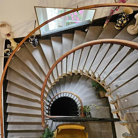 Chateau De Montsable Bed & Breakfast