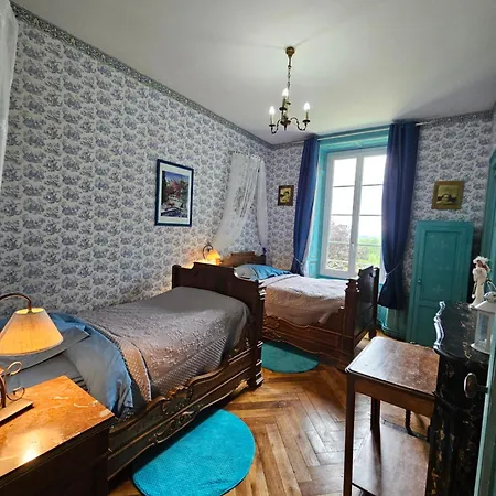 Bed & Breakfast Chateau De Montsable